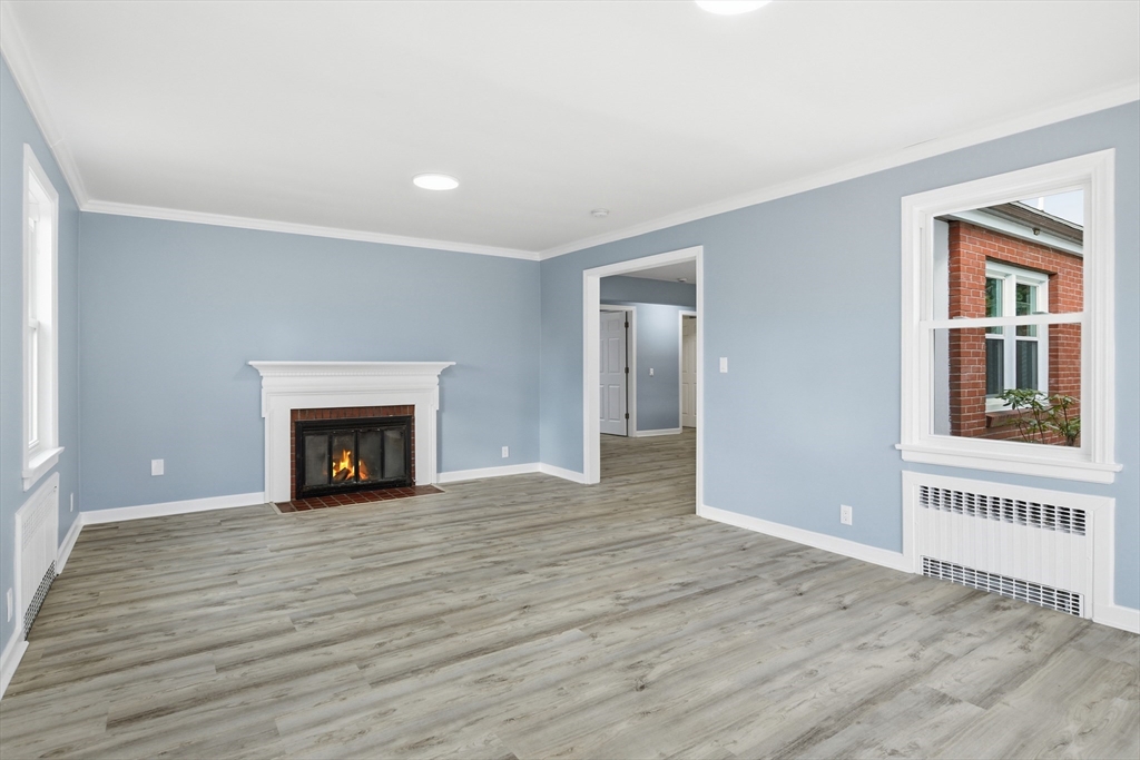 259 Ohio Ave, West Springfield, MA Photo #4