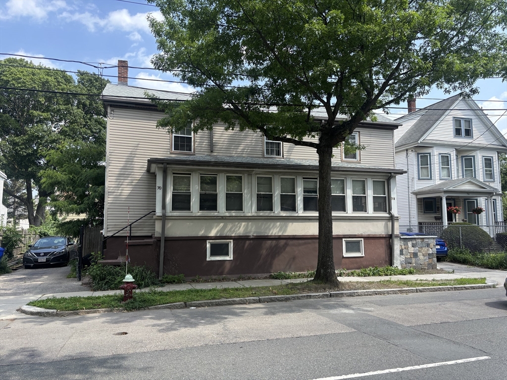 70 Brush Hill Rd 70