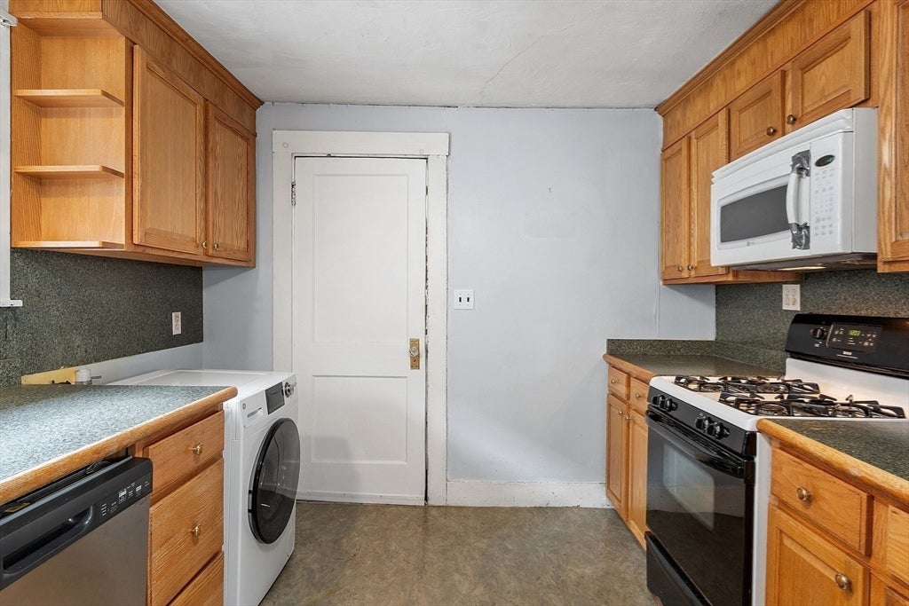 2 Wentworth Ter #2, Malden, MA, 2 Wentworth Ter #2, Malden, MA Photo #6