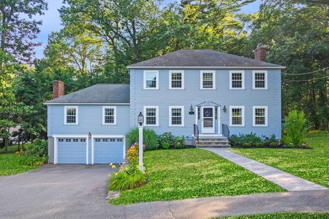 18 Heritage Lane Lynnfield MA 01940