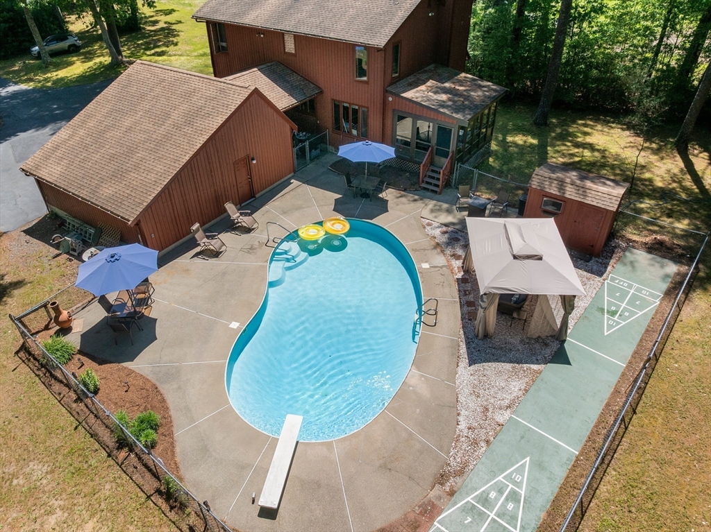 47 Walnut Plain Rd