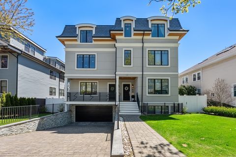 Photo of 80 Verndale St #80, Brookline, MA 02446 (MLS # 73516451)