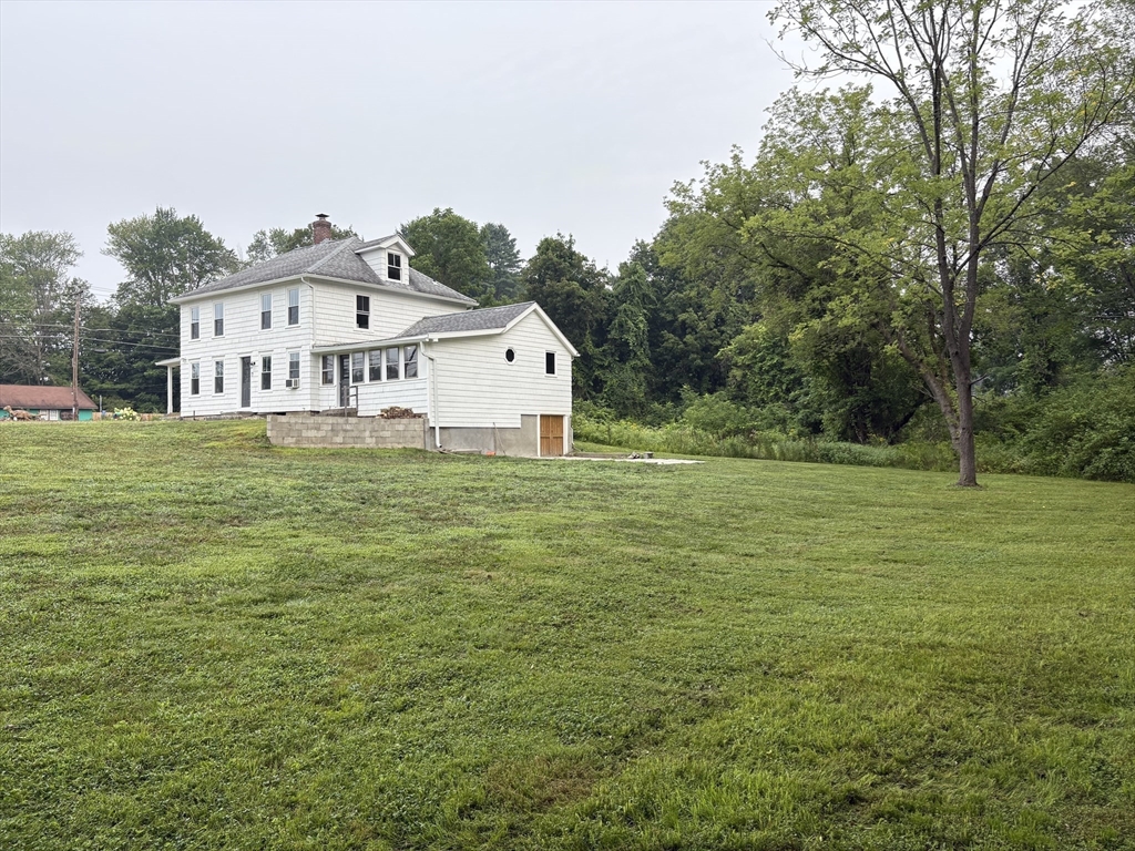 208 Greenfield Rd