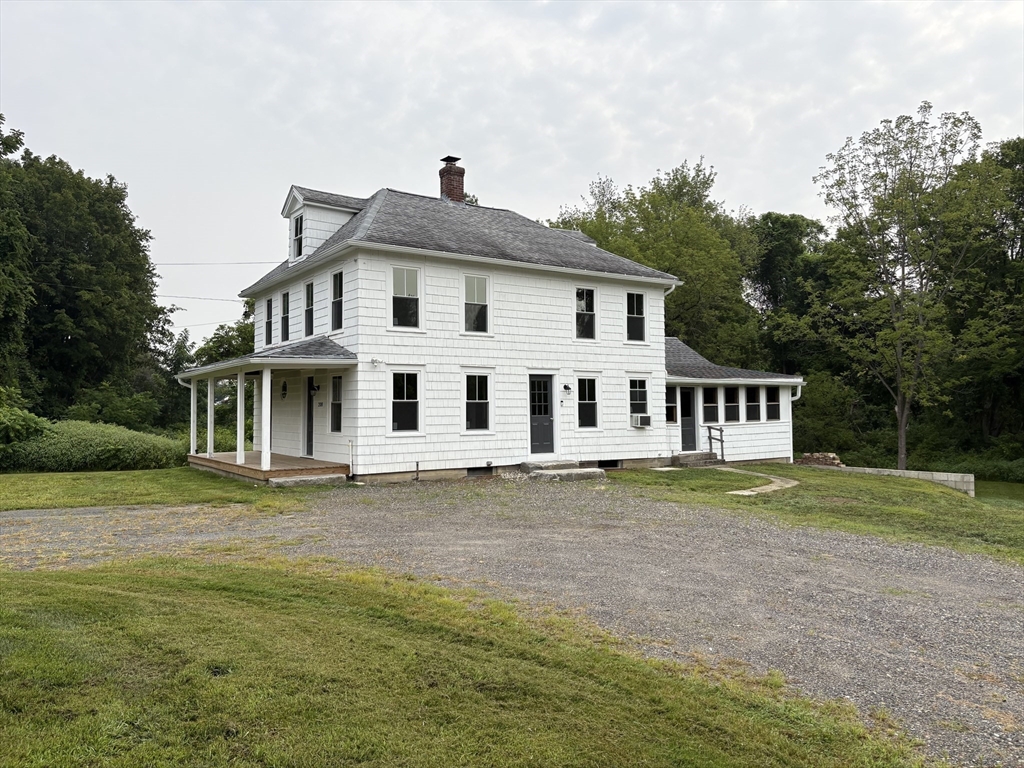 208 Greenfield Rd