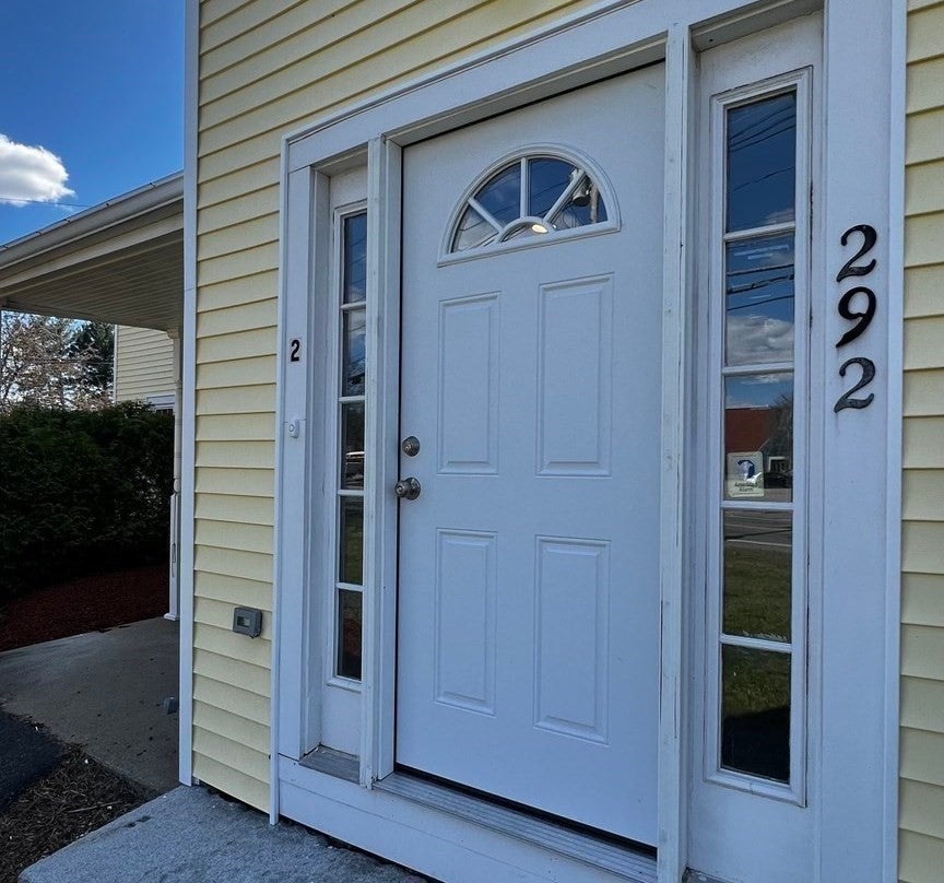 292 Great Rd 2