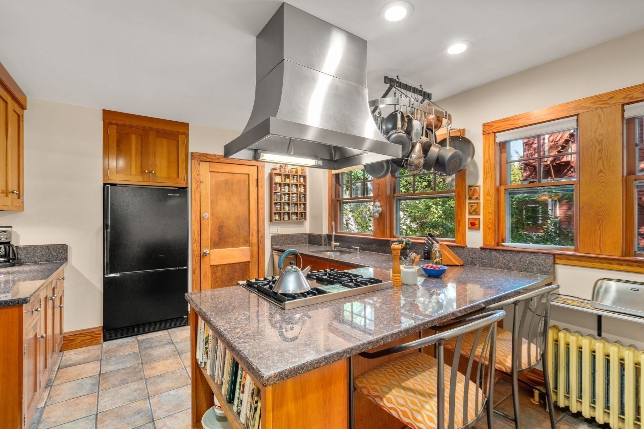 36 Milton Road, Brookline, MA Photo #12