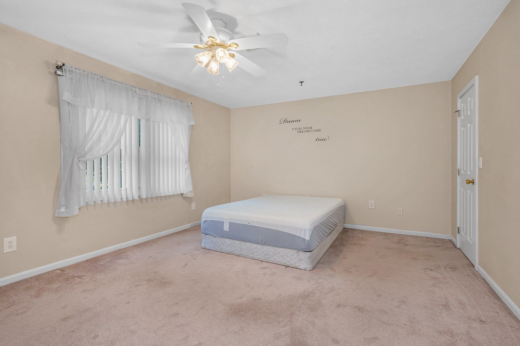 21 Dallas Dr #202, Dracut, MA, 21 Dallas Dr #202, Dracut, MA Photo #19