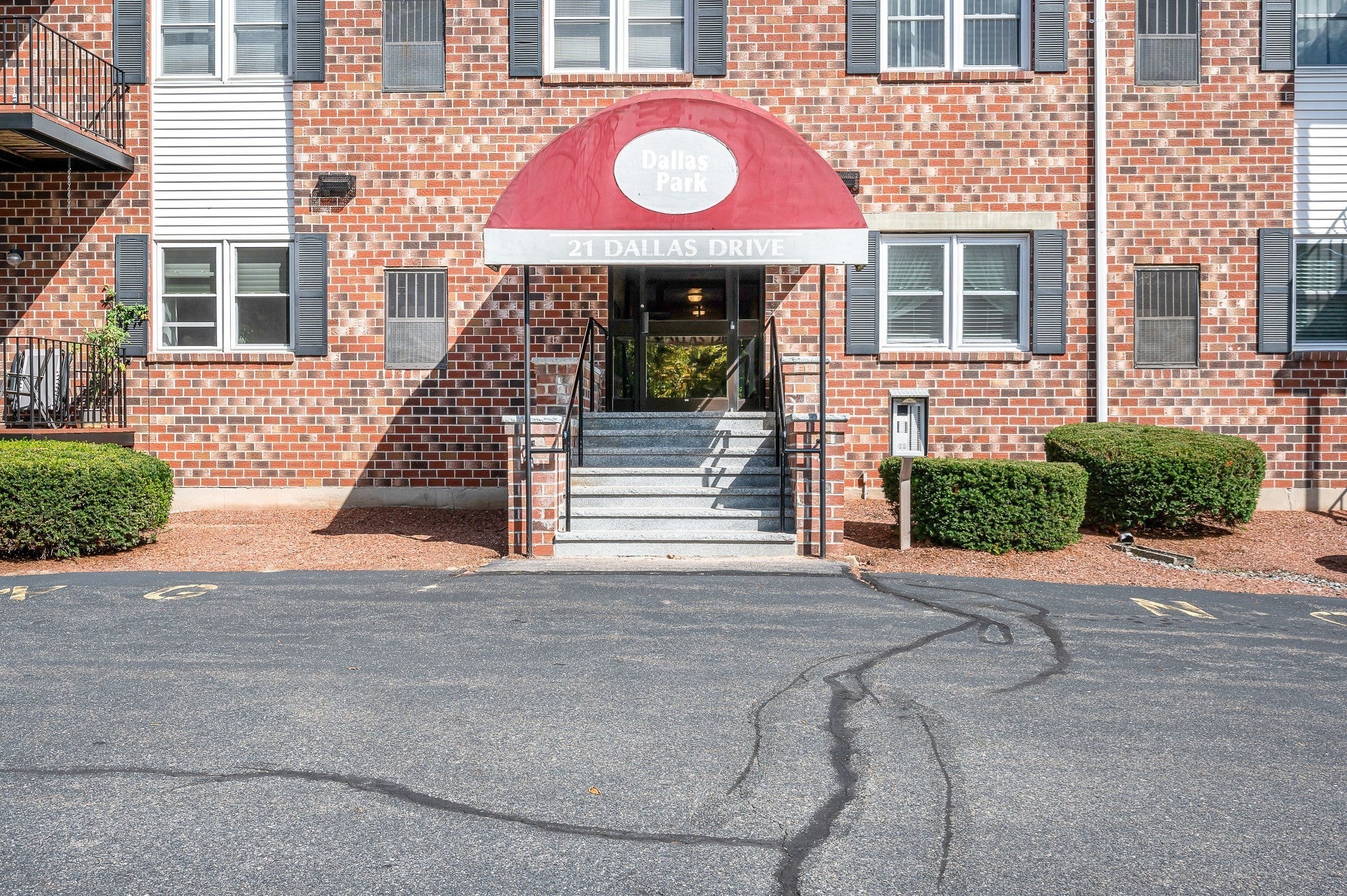 21 Dallas Dr #202, Dracut, MA, 21 Dallas Dr #202, Dracut, MA Photo #1