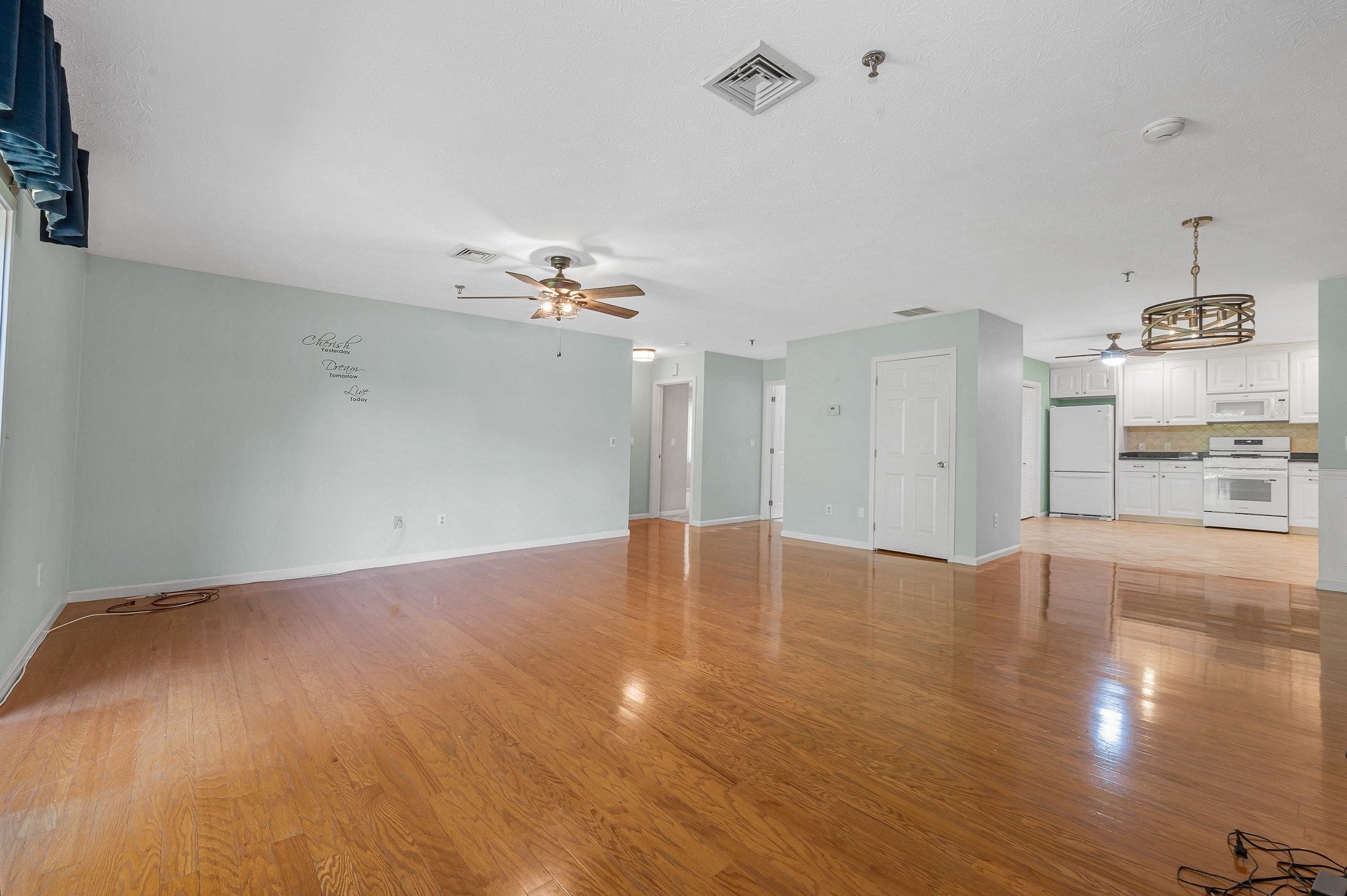 21 Dallas Dr #202, Dracut, MA, 21 Dallas Dr #202, Dracut, MA Photo #13