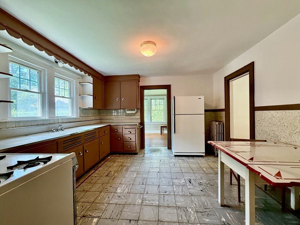 39 Hillside Rd, Northampton, MA, 39 Hillside Rd, Northampton, MA Photo #7