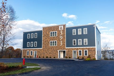 Photo of 393 Court St #1, Plymouth, MA 02360 (MLS # 73452681)