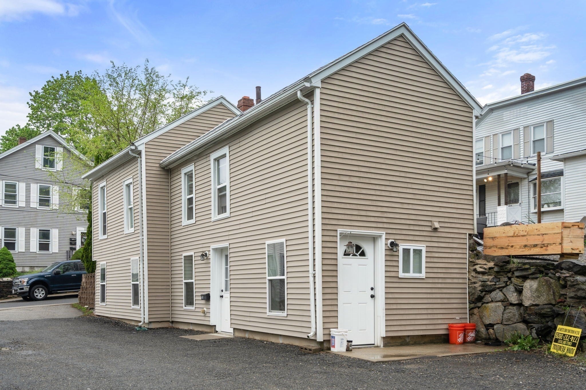 11-15 5th Ave, Webster, MA Photo #6