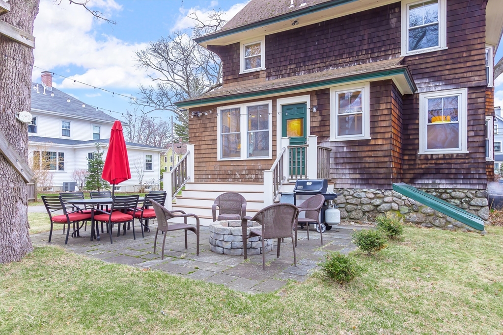 Needham, Massachusetts 02492, United States, 4 Bedrooms Bedrooms, ,3 BathroomsBathrooms,Residential,Active,95895