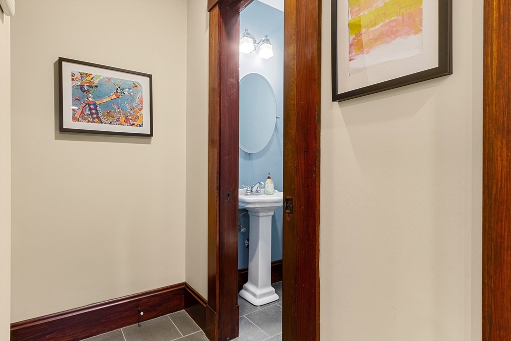 Needham, Massachusetts 02492, United States, 4 Bedrooms Bedrooms, ,3 BathroomsBathrooms,Residential,Active,95895