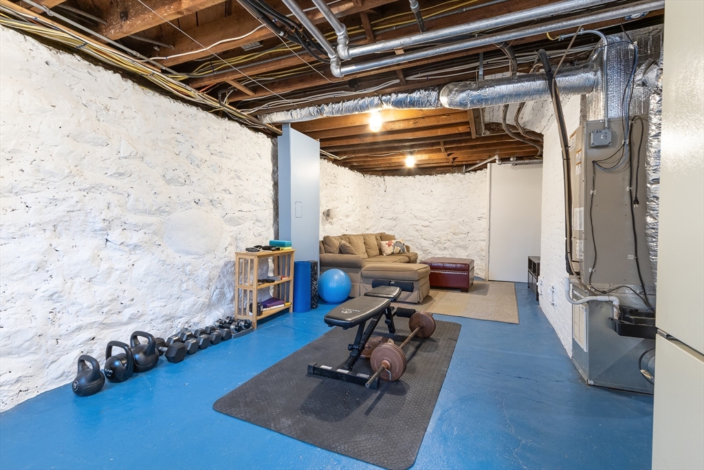 Needham, Massachusetts 02492, United States, 4 Bedrooms Bedrooms, ,3 BathroomsBathrooms,Residential,Active,95895