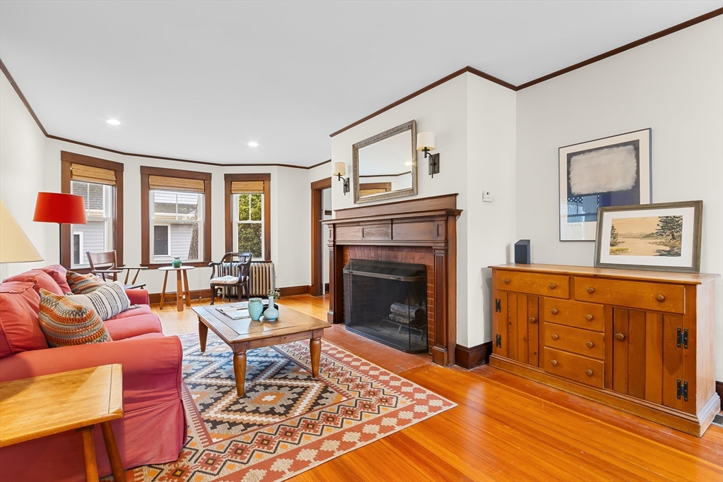 Needham, Massachusetts 02492, United States, 4 Bedrooms Bedrooms, ,3 BathroomsBathrooms,Residential,Active,95895