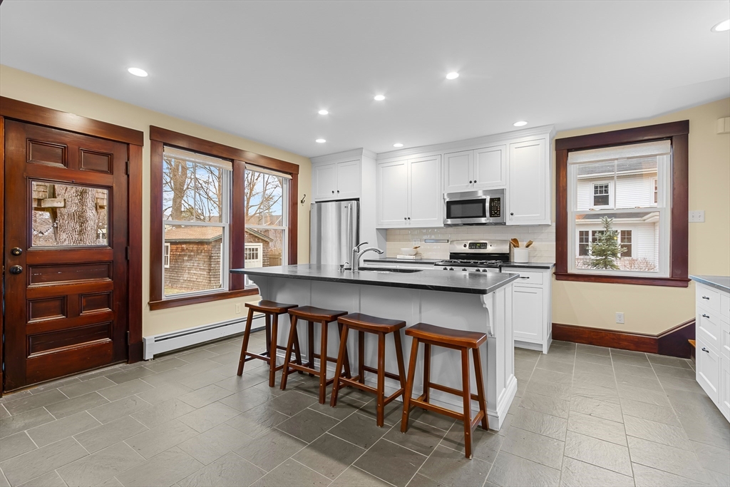 Needham, Massachusetts 02492, United States, 4 Bedrooms Bedrooms, ,3 BathroomsBathrooms,Residential,Active,95895