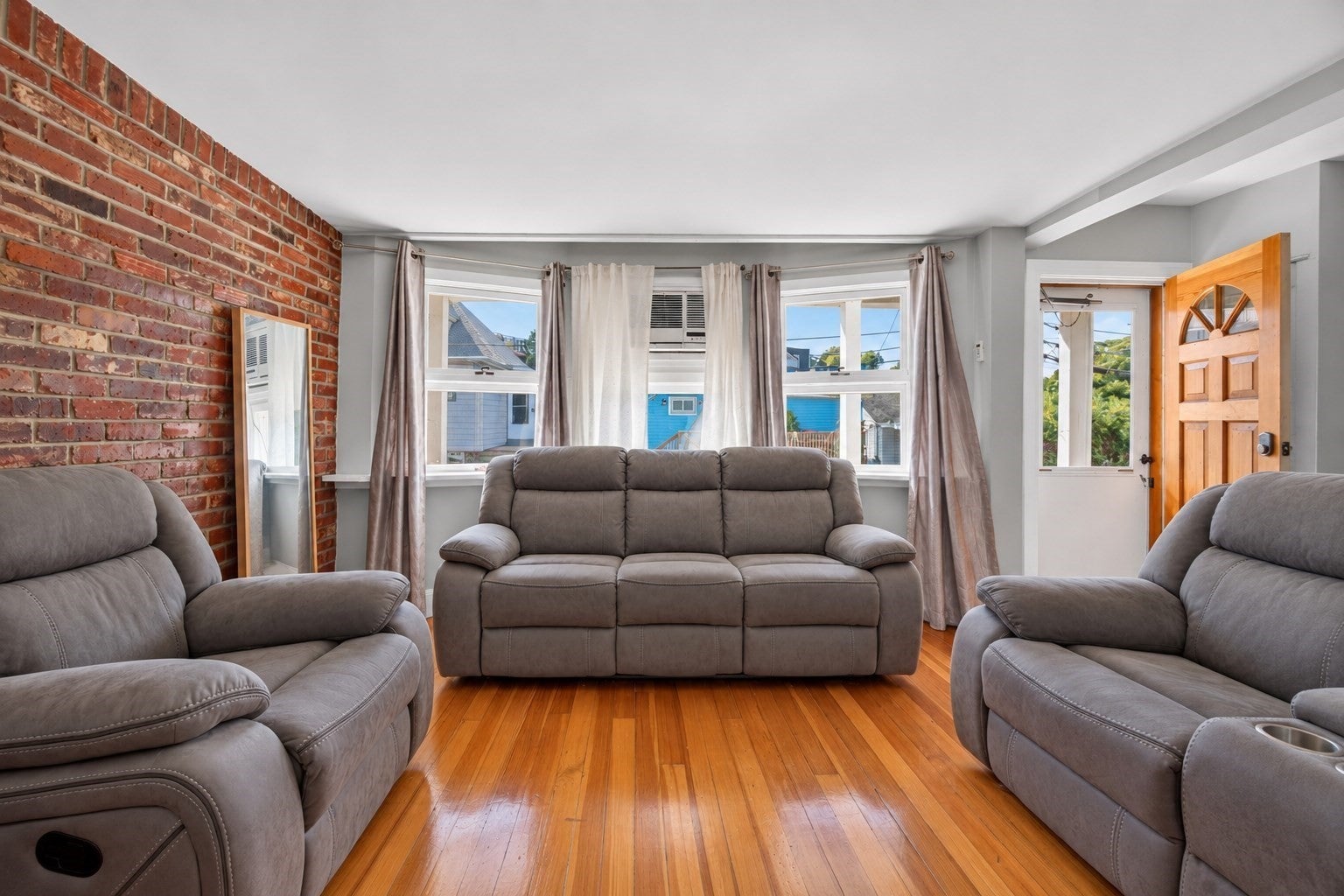40 Avalon St, Revere, MA Photo #6