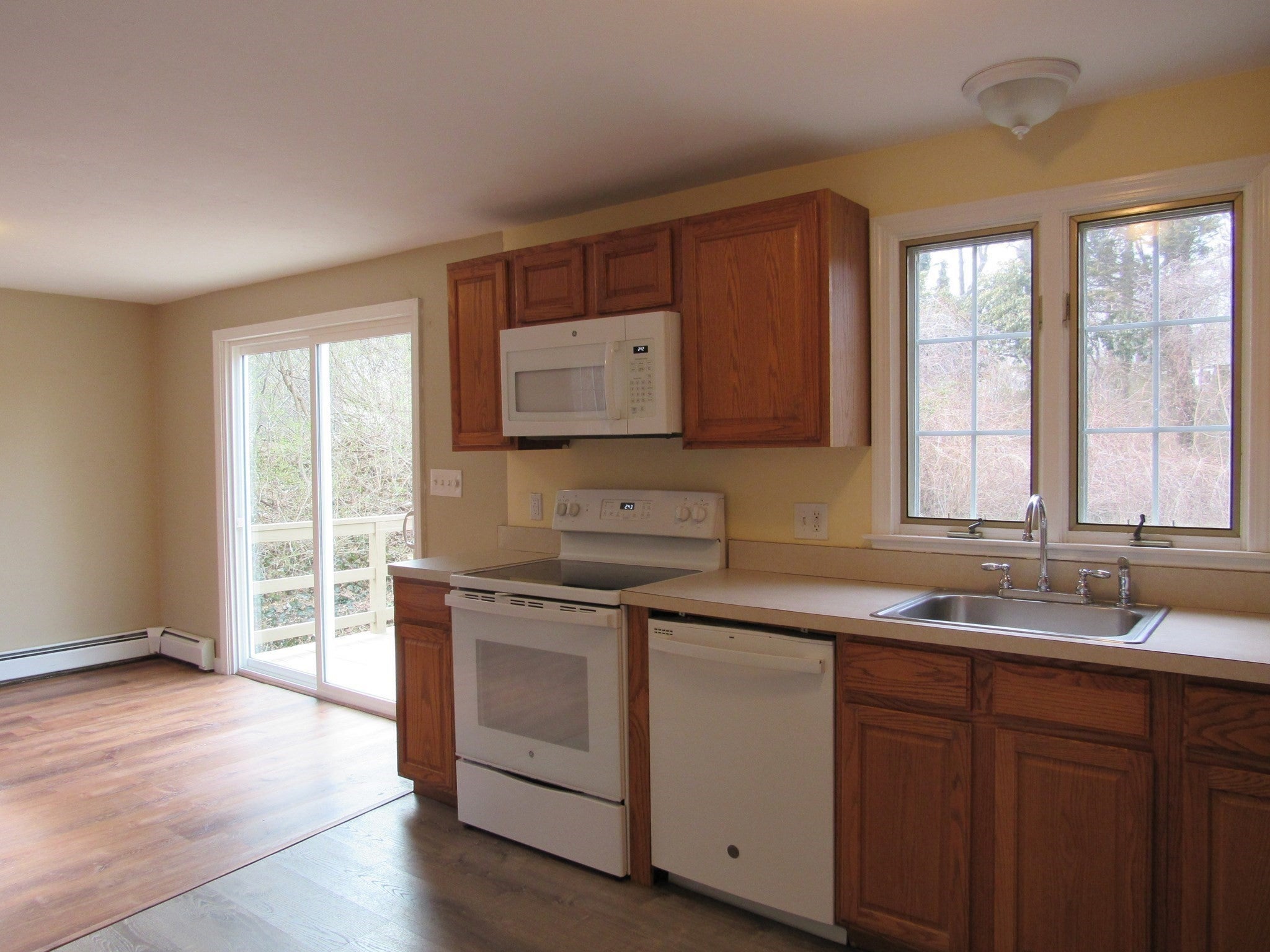 27 Sachem Dr, Bourne, MA, 27 Sachem Dr, Bourne, MA Photo #2