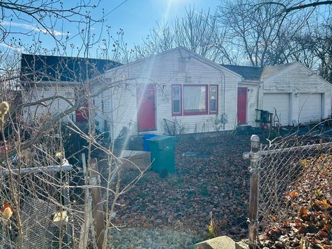 Photo of 90 West Carpenter St, Attleboro, MA 02703 (MLS # 73460453)