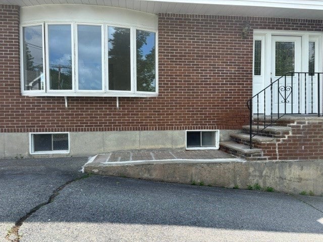 Photo of 99 Garfield Ave, Woburn, MA