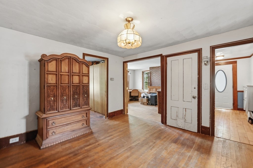18 Linfield St, Holbrook, MA Photo #27