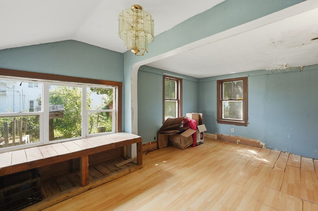 18 Linfield St, Holbrook, MA Photo #37