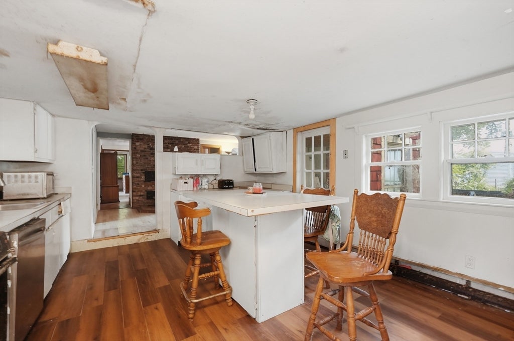 18 Linfield St, Holbrook, MA Photo #6