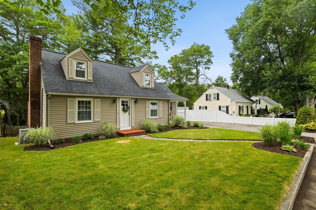 45 S Elm St