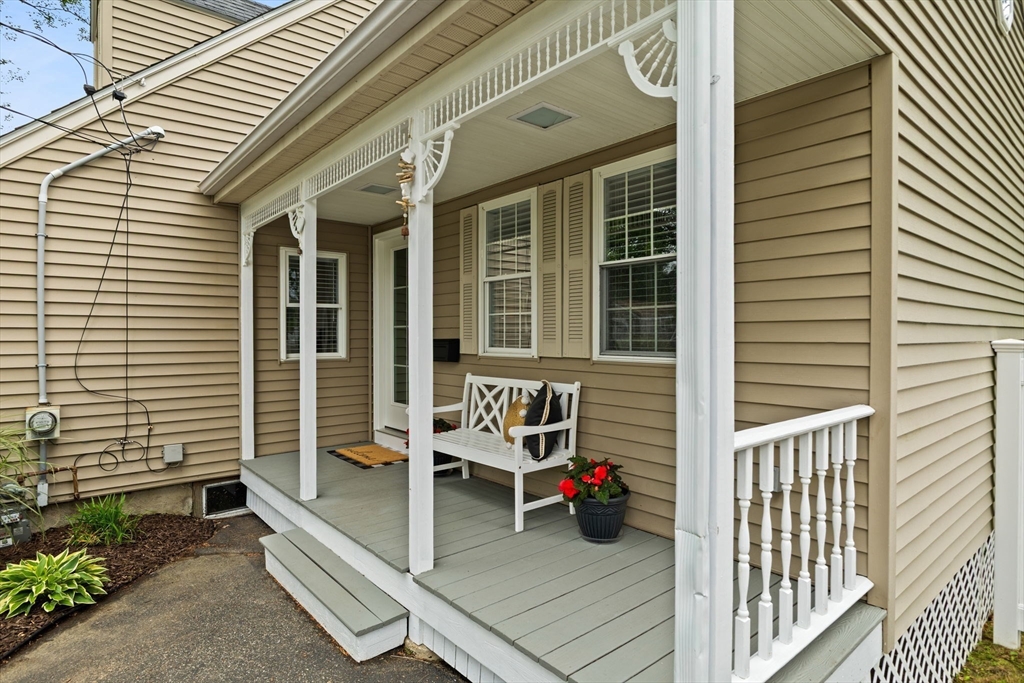 45 S Elm St