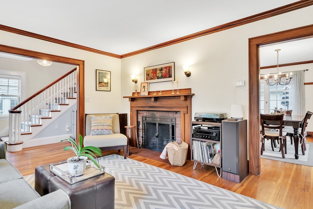 447 Waltham St
