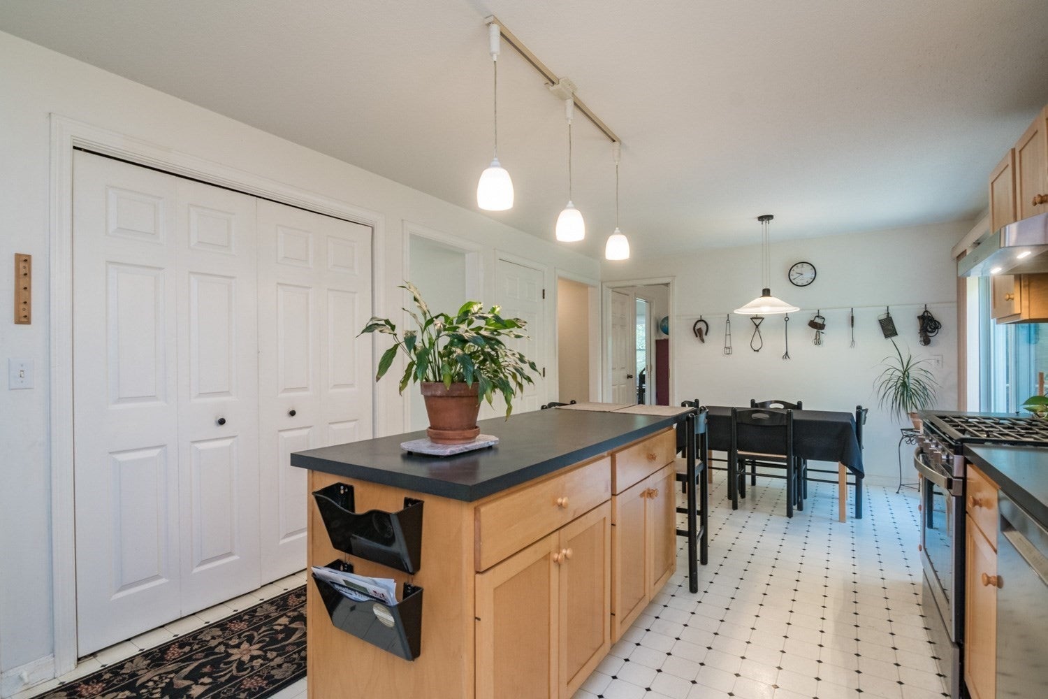 7 Emily Ln, Amherst, MA, 7 Emily Ln, Amherst, MA Photo #14