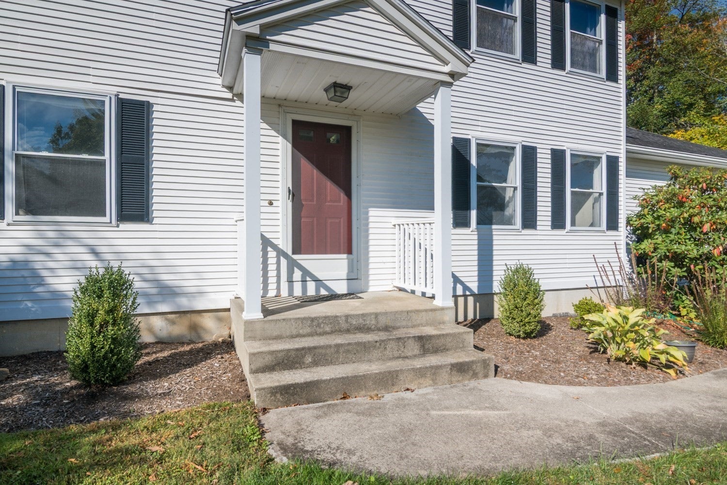 7 Emily Ln, Amherst, MA, 7 Emily Ln, Amherst, MA Photo #4