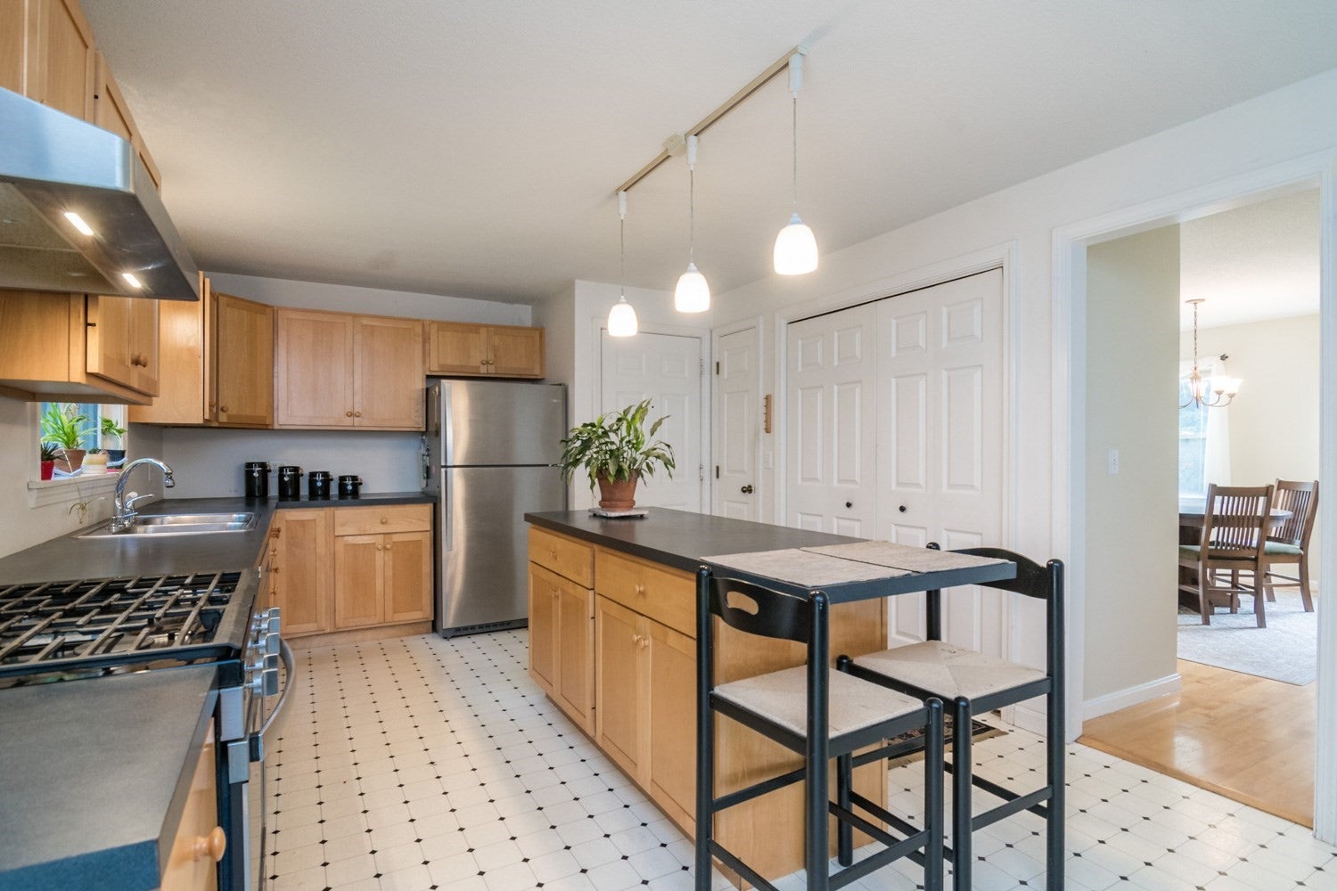 7 Emily Ln, Amherst, MA, 7 Emily Ln, Amherst, MA Photo #11