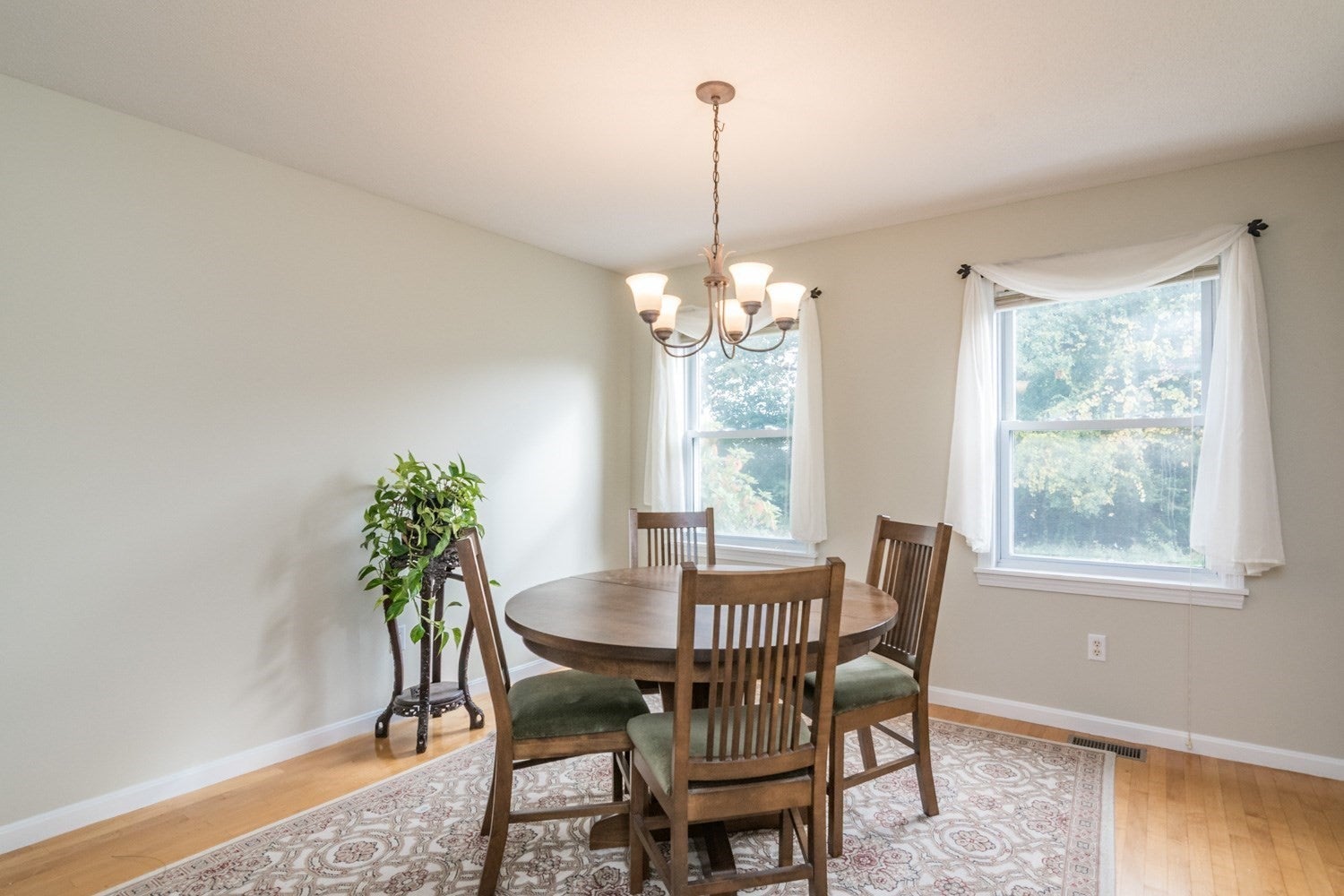 7 Emily Ln, Amherst, MA, 7 Emily Ln, Amherst, MA Photo #18