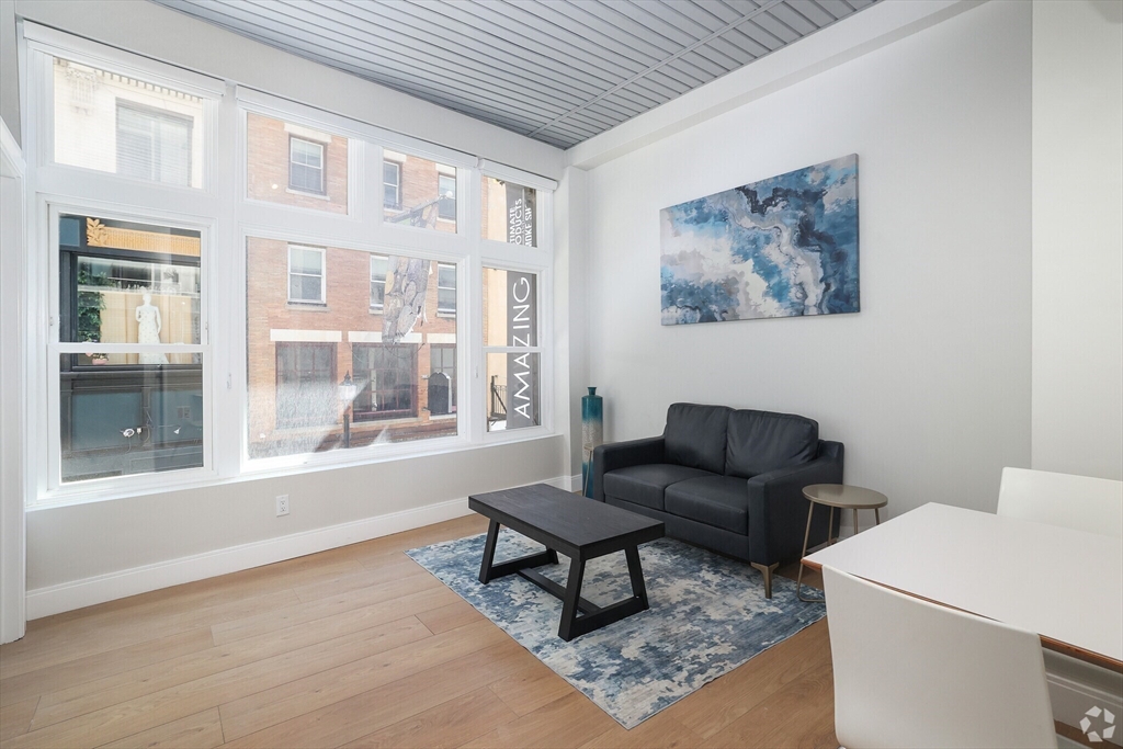 44 Bromfield St #204, Boston, MA Photo #2