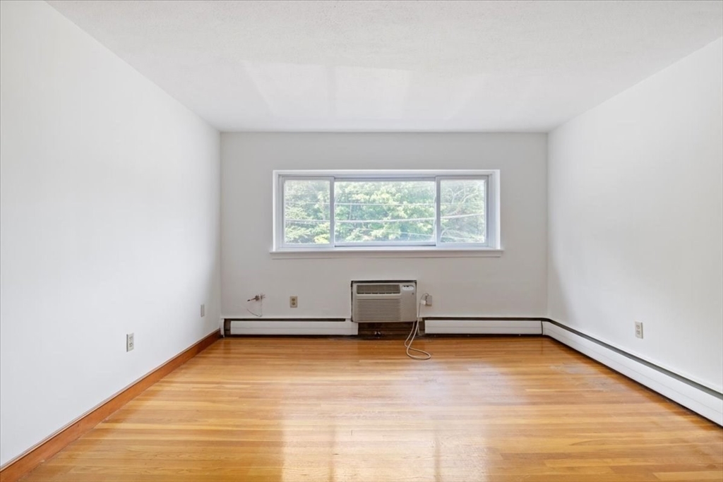 2 Lagrange Street 7