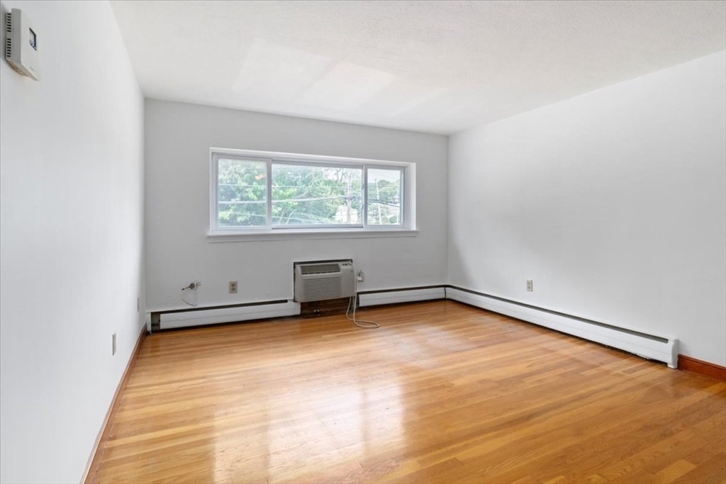 2 Lagrange Street 7