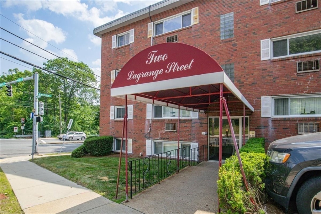 2 Lagrange Street 7