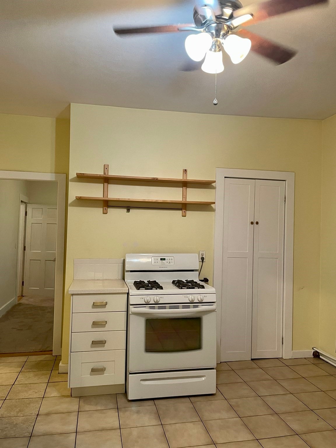 15 Carlstad St, Worcester, MA Photo #22