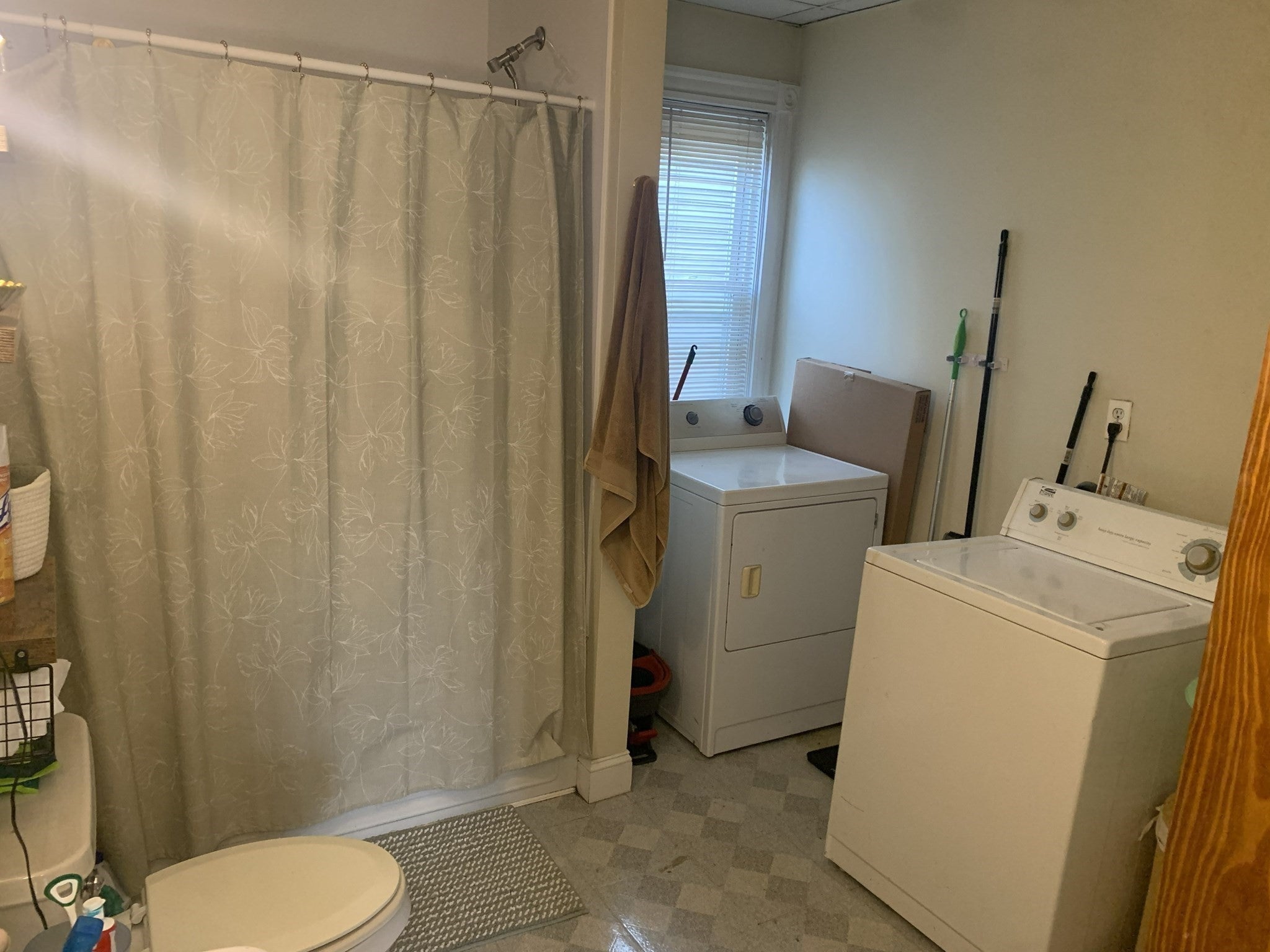 15 Carlstad St, Worcester, MA Photo #14