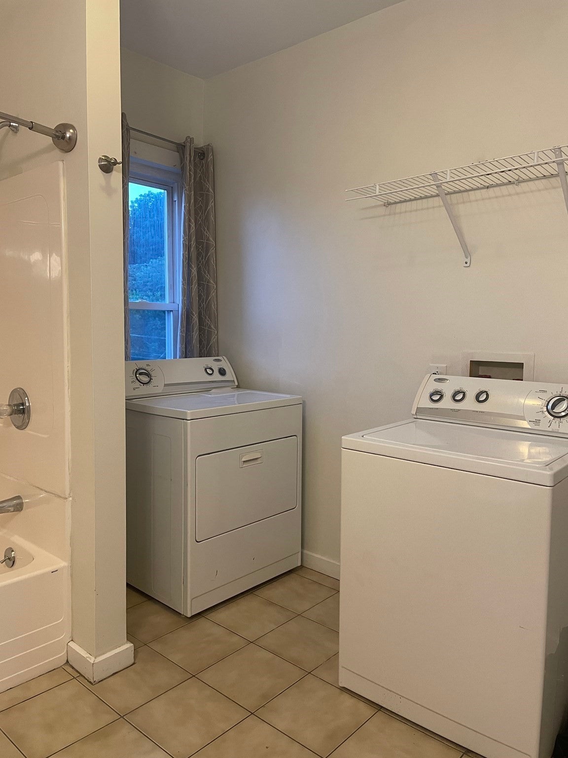 15 Carlstad St, Worcester, MA Photo #25