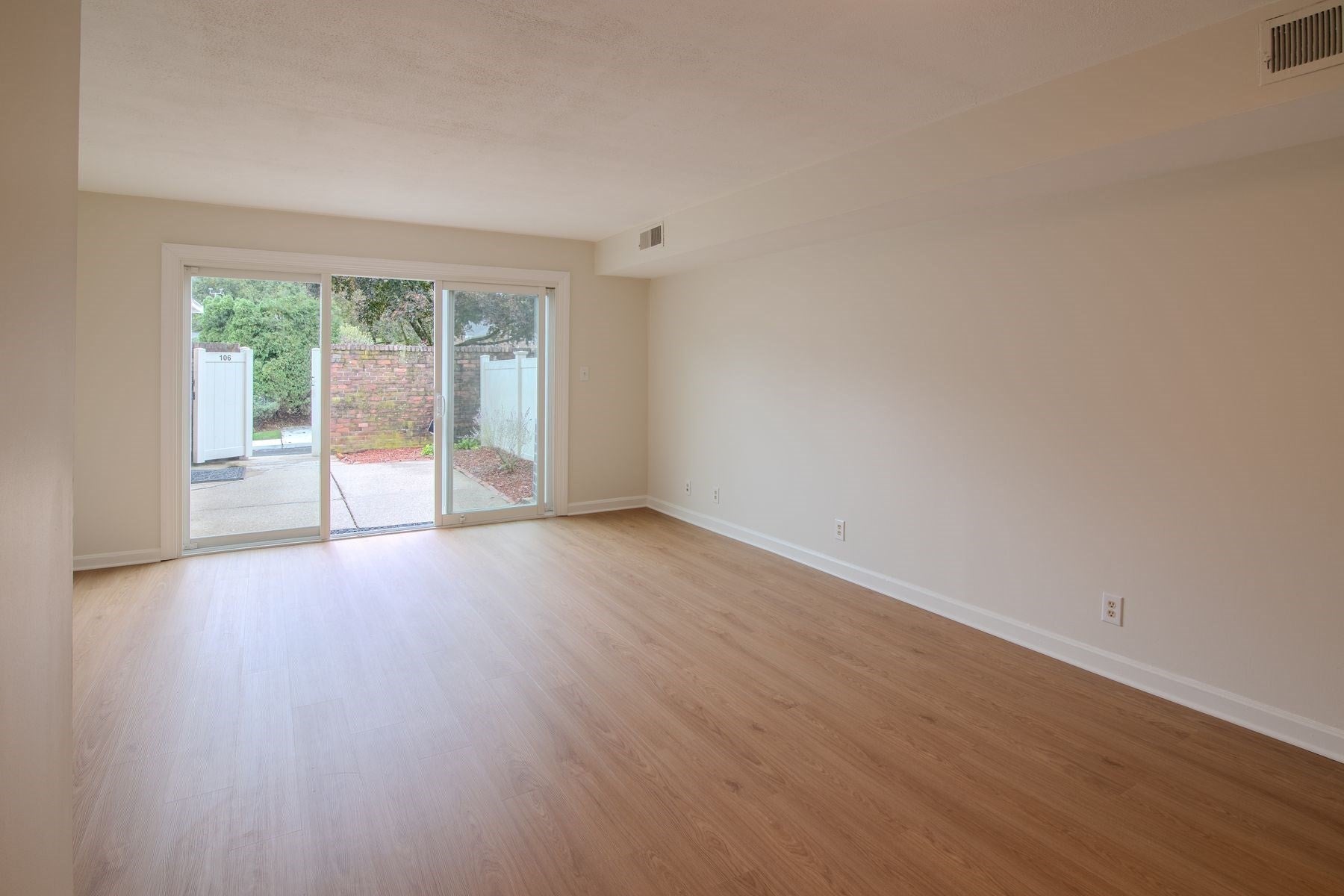 106 Windsor Drive #106, Framingham, MA, 106 Windsor Drive #106, Framingham, MA Photo #14