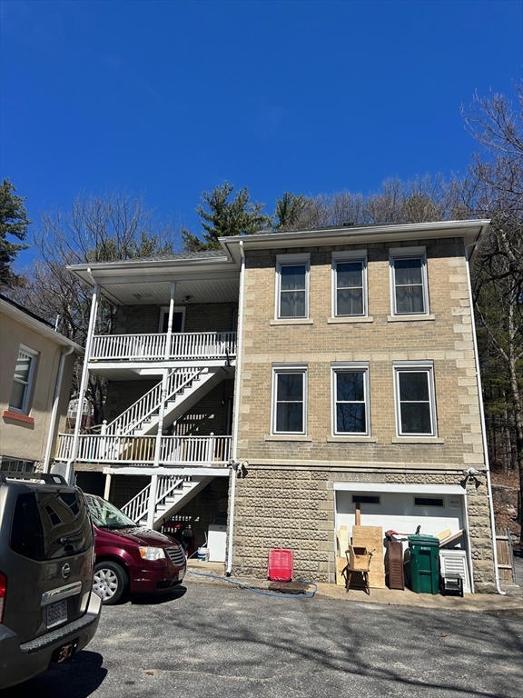 118-120 Ashburnham Hill Rd