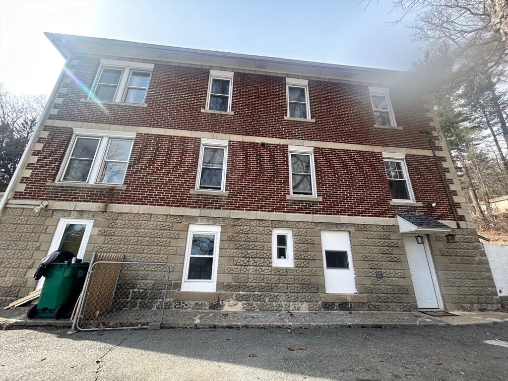 118-120 Ashburnham Hill Rd