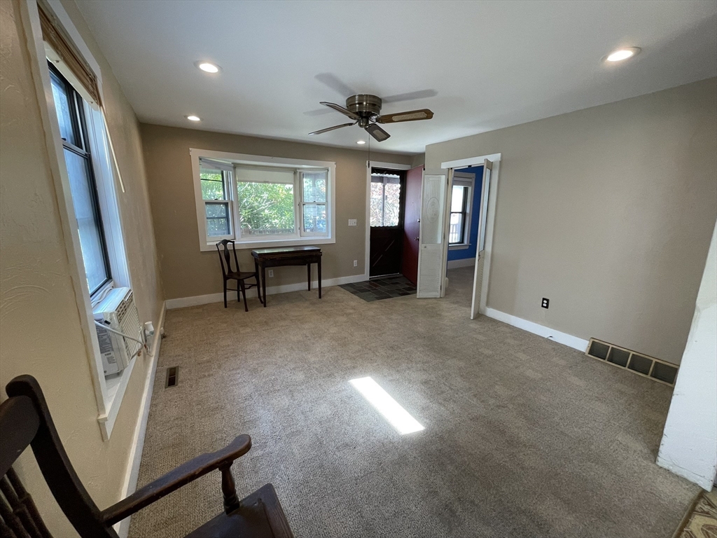 10 Falmouth St