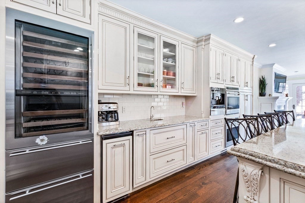 115 Aspen Ave, Newton, MA, 115 Aspen Ave, Newton, MA Photo #9
