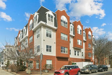 Photo of 65 Beacon Street #303, Somerville, MA 02143 (MLS # 73085459)