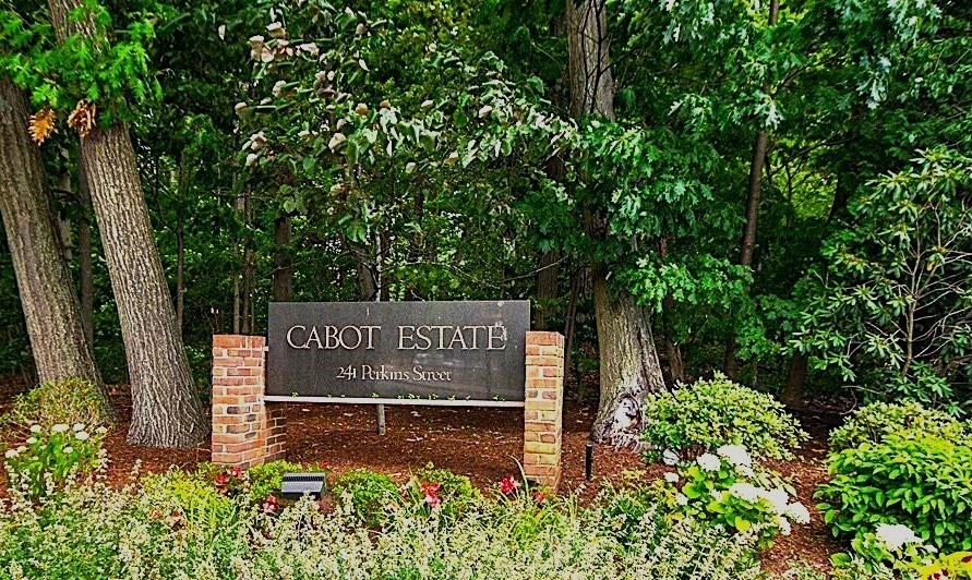 241 Perkins St D405