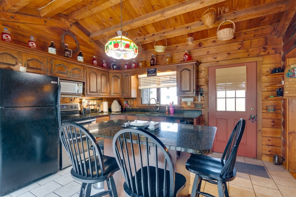 207 W Princeton Rd